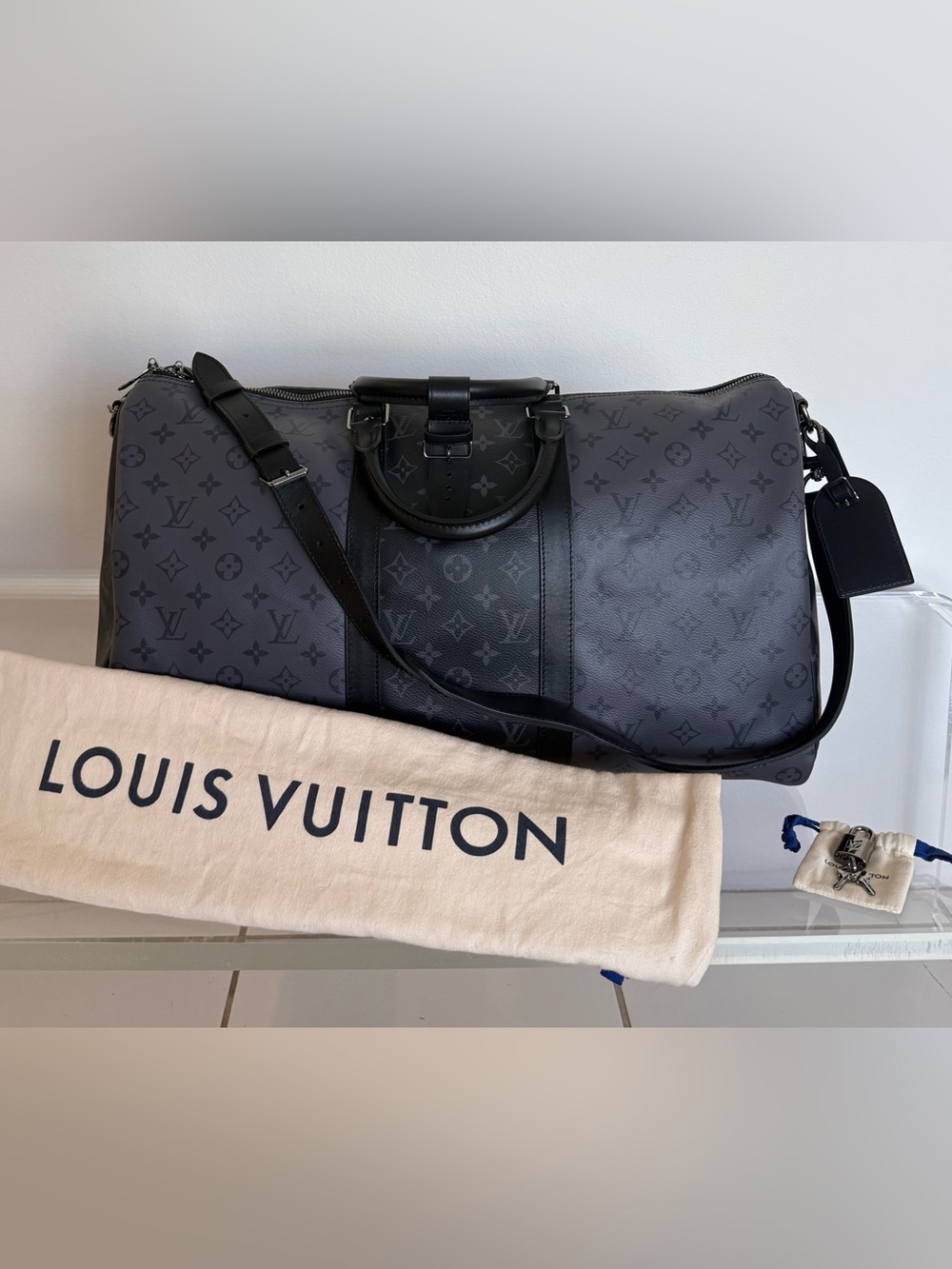 LOUIS VUITTON Keepall 50 Bandoulière in Monogram Eclipse Reverse - 💯 AUTHENTIC